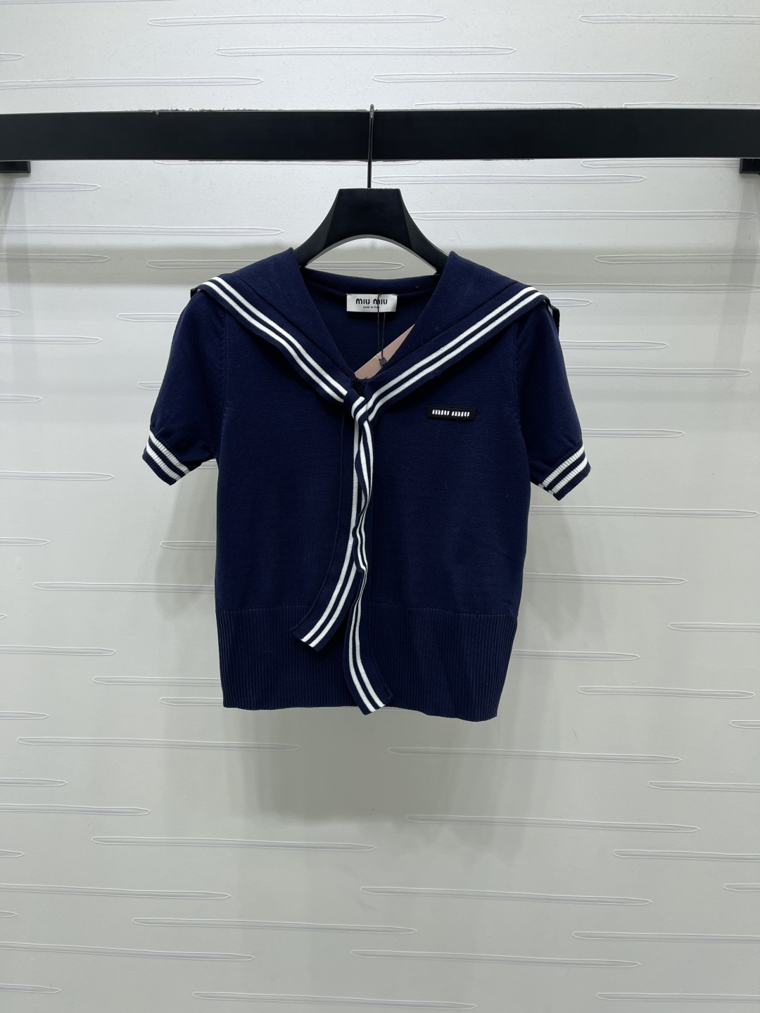 Women's short sleeves